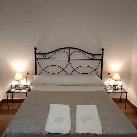 Cibeles Guest house 2*